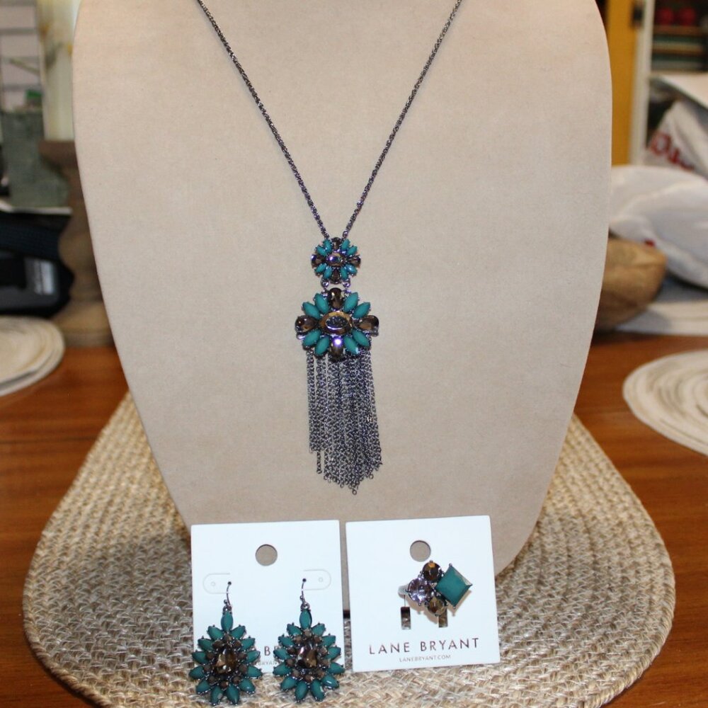 NWT Lane Bryant necklace, earrings and ring. STUNNING SET